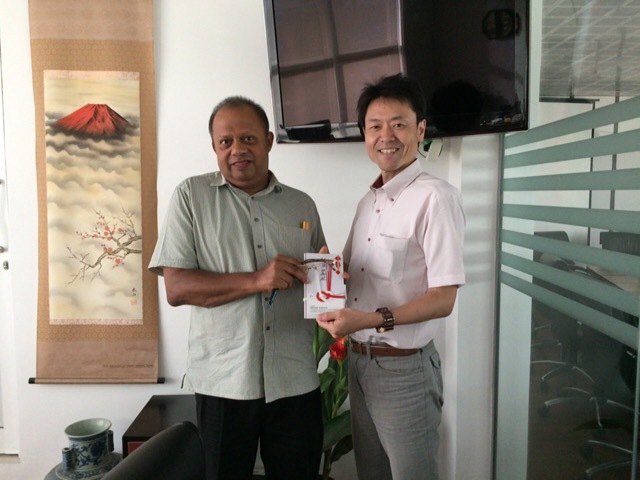 ANURA社長と。